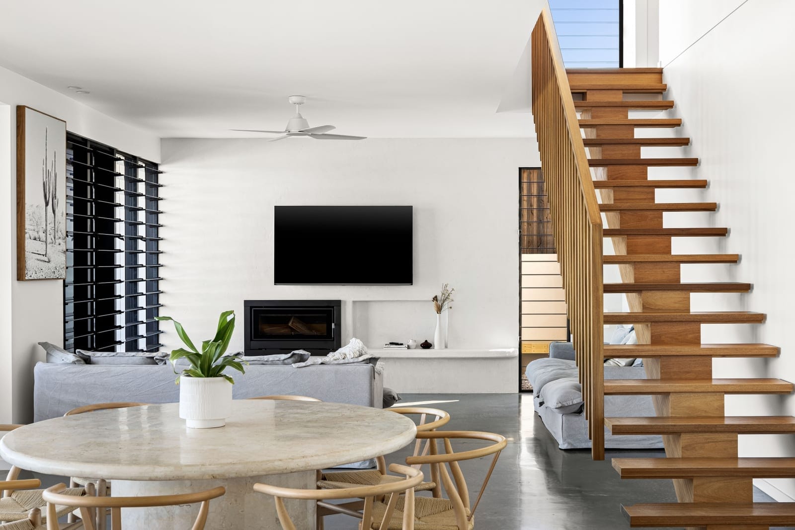 Designer Luxury Atop Peregian's Highest Point: Sunset Views