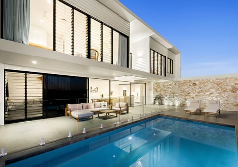 Designer Luxury Atop Peregian's Highest Point: Sunset Views