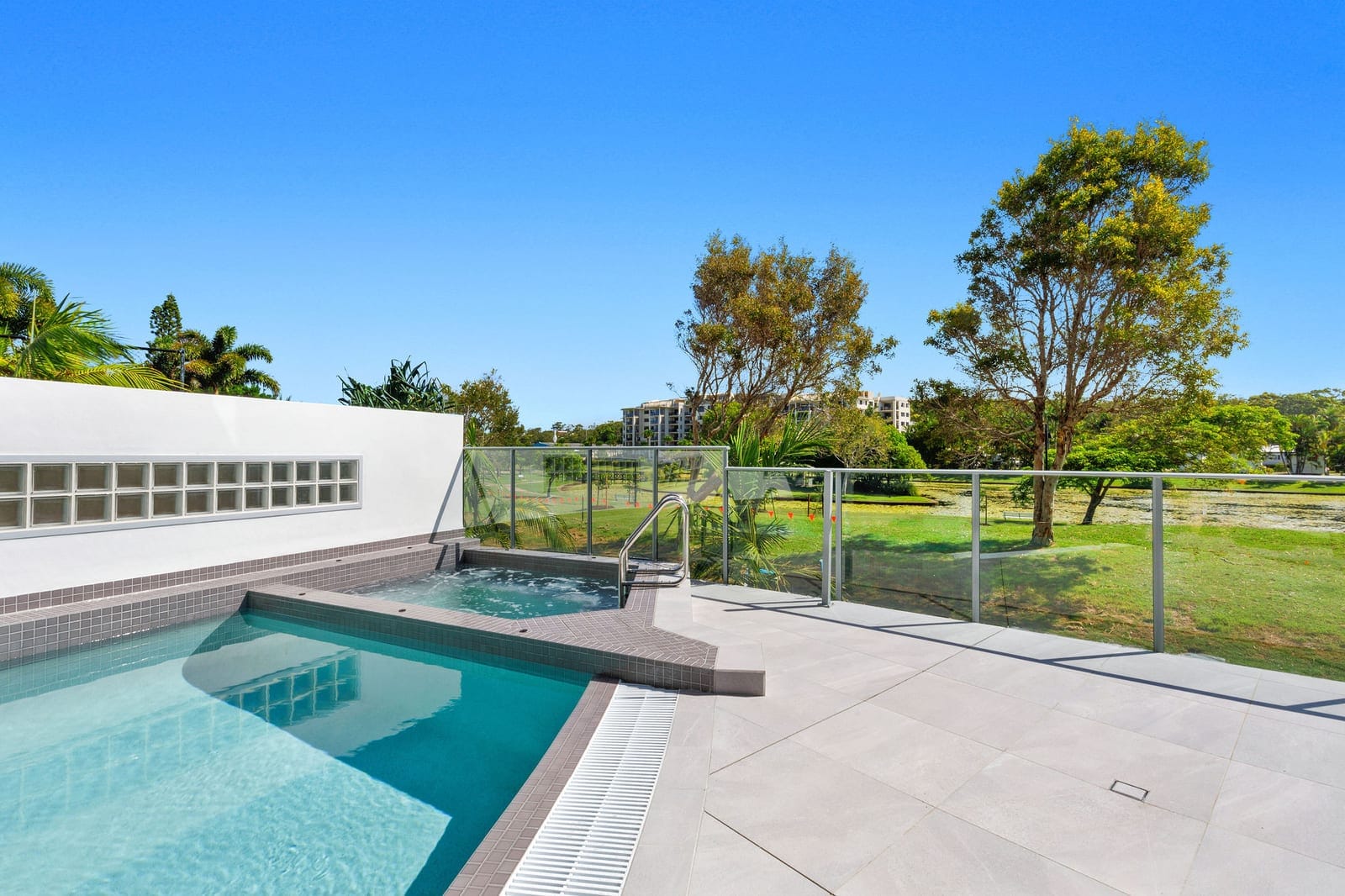 Blue-Chip Bliss, Golden Triangle Opportunity!