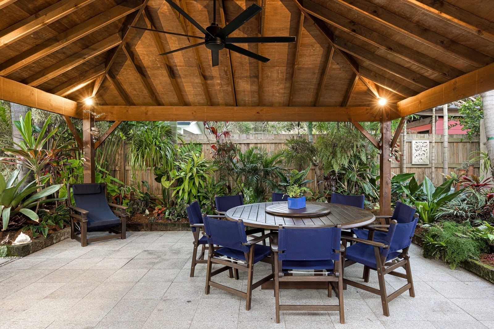 Elegant Sanctuary in Central Coolum Beach