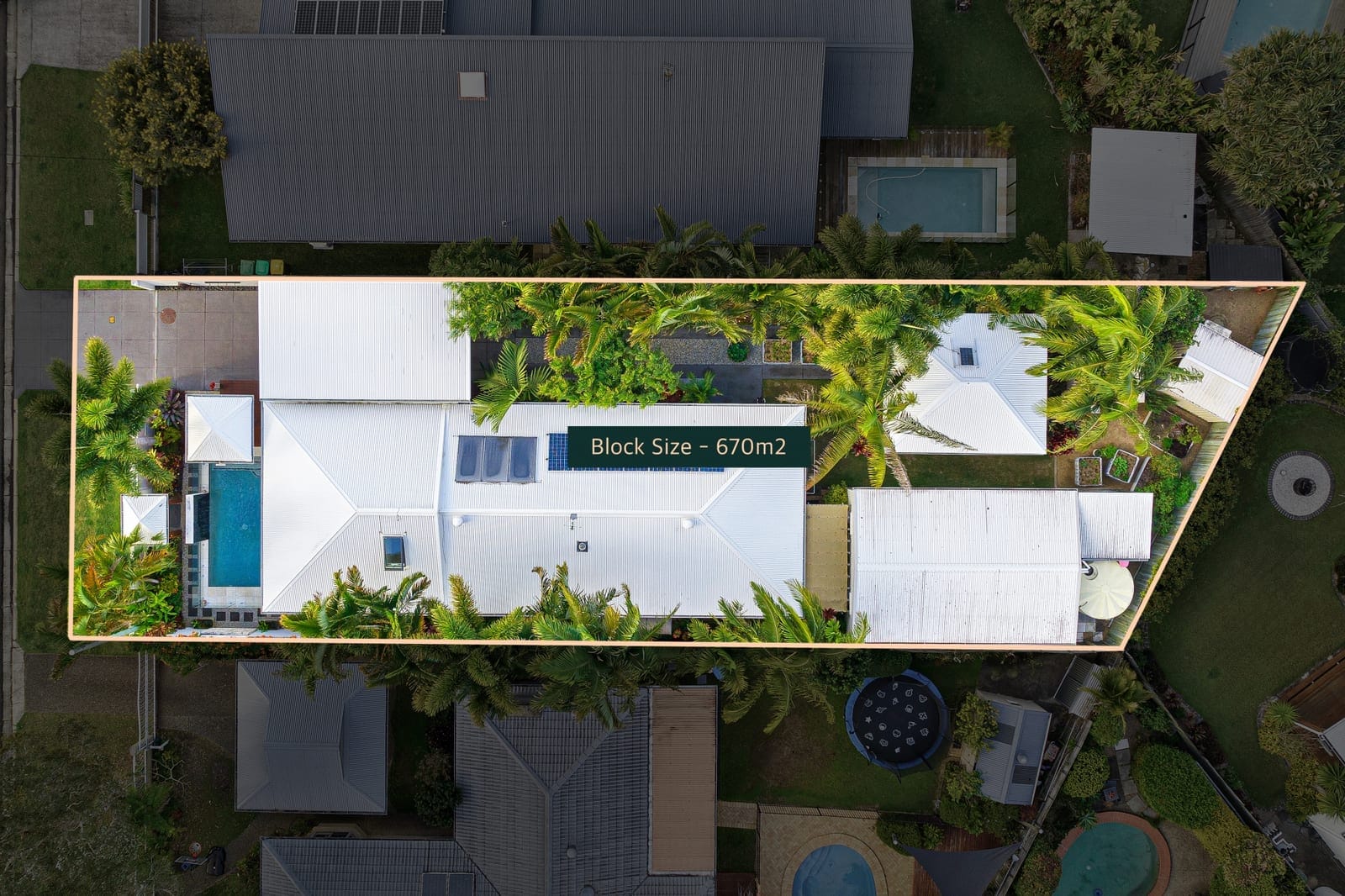Elegant Sanctuary in Central Coolum Beach