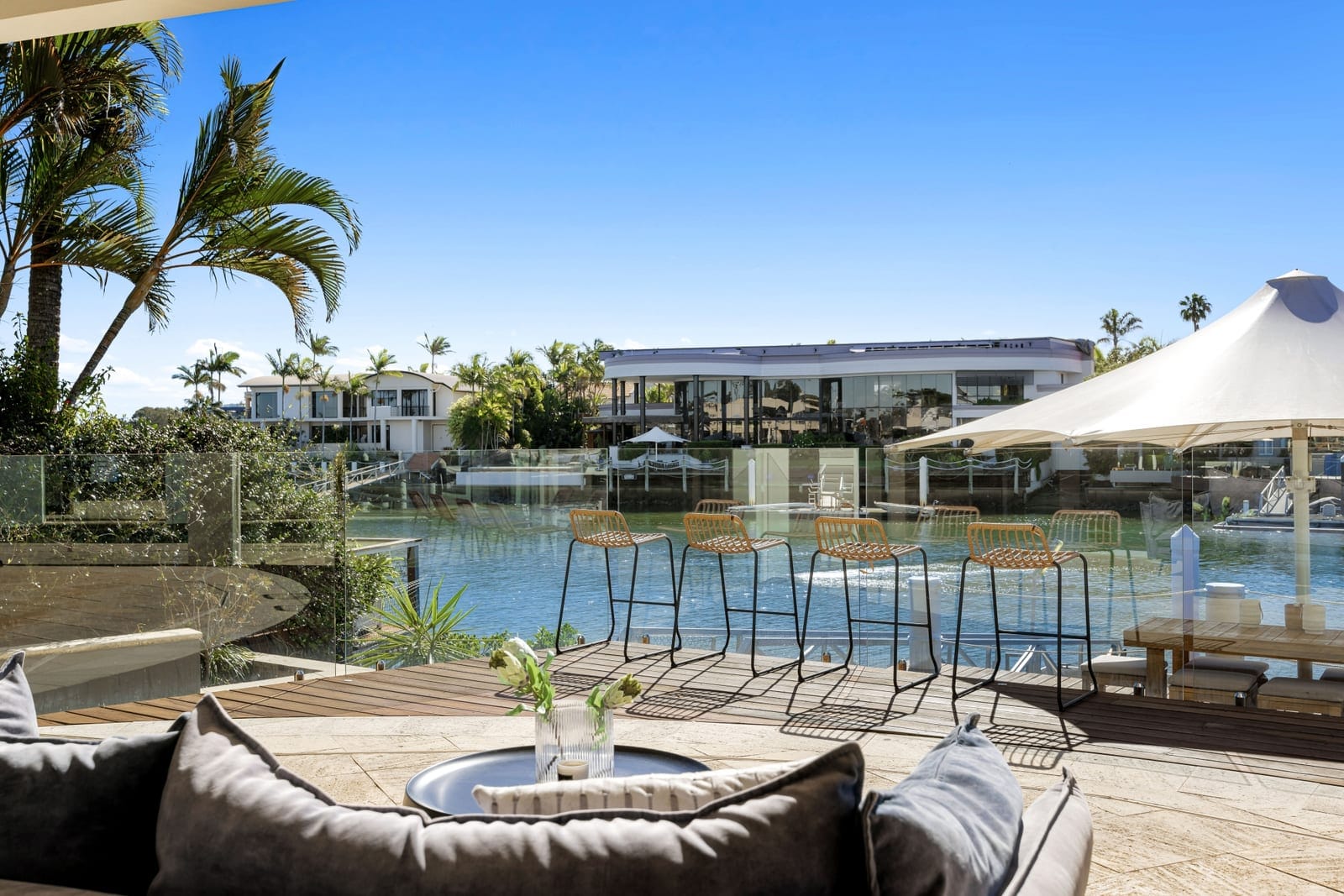 North Facing Blue-Chip Riverfront