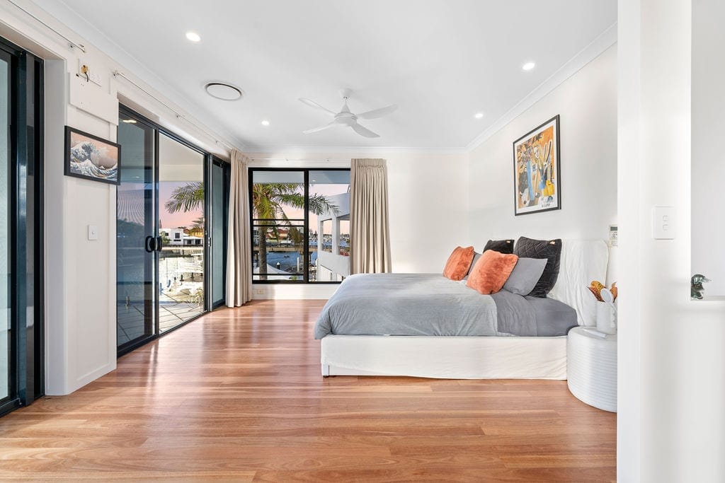 North Facing Blue-Chip Riverfront