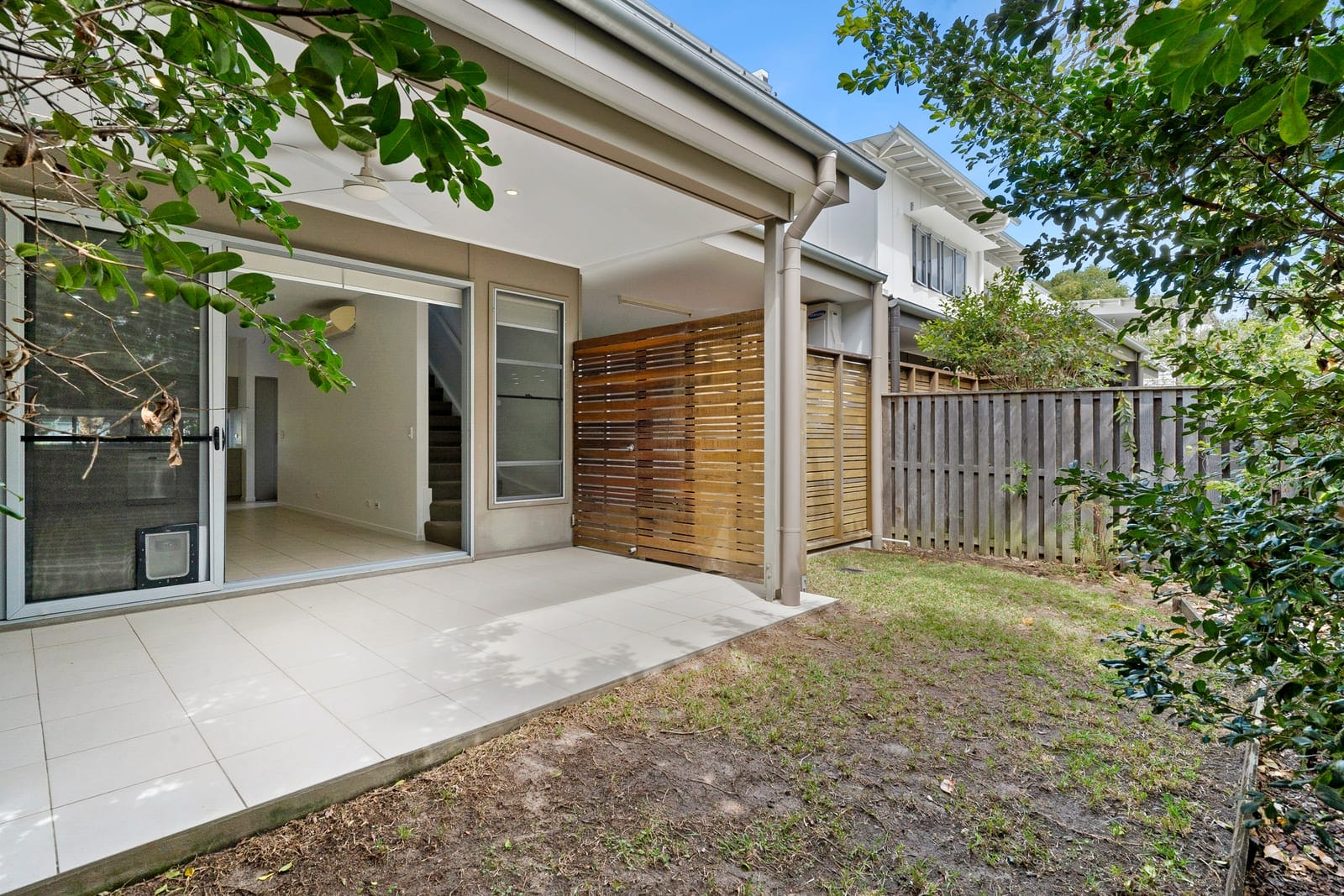Low Maintenance, Beachside Delight