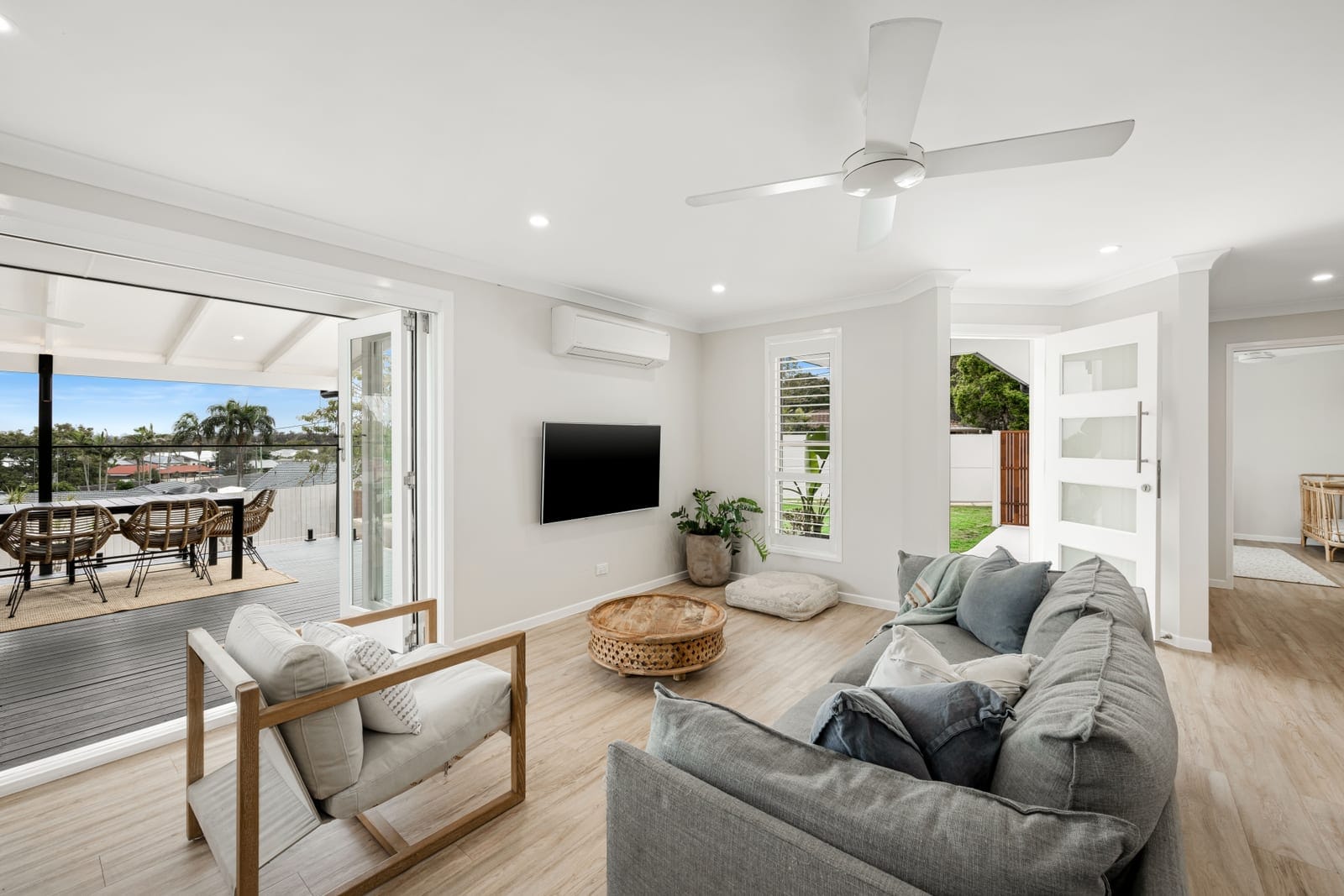 Renovated Family Oasis Minutes from the Beach and CBD