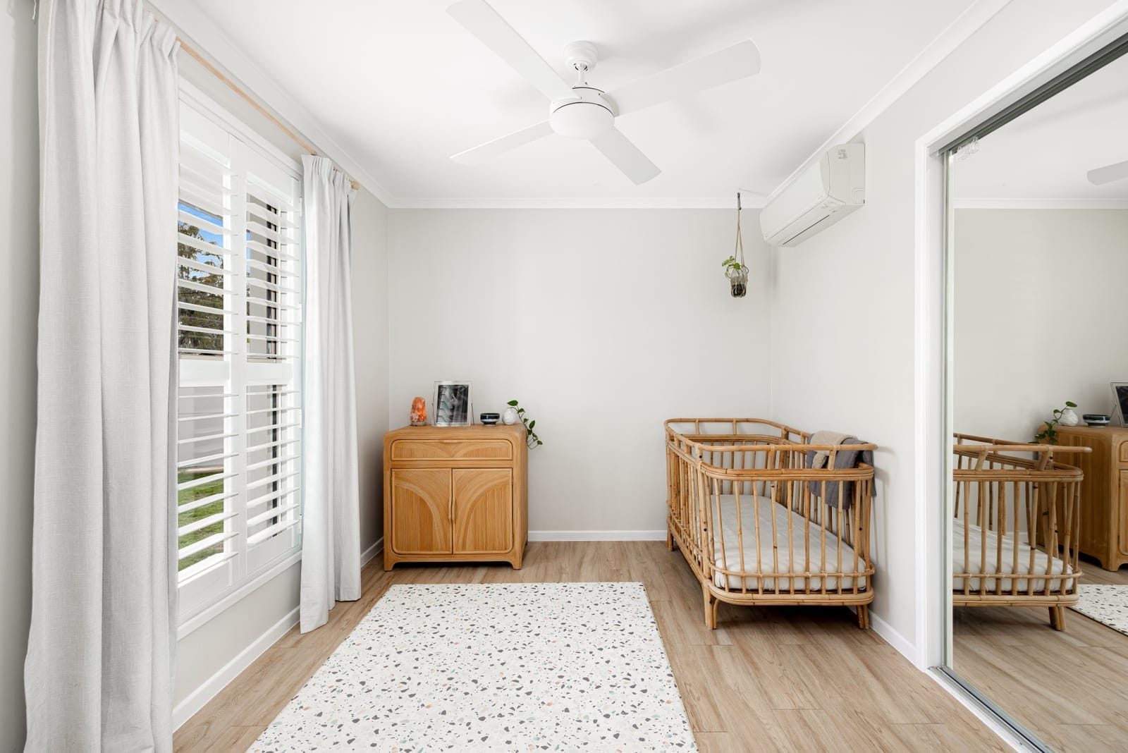 Renovated Family Oasis Minutes from the Beach and CBD