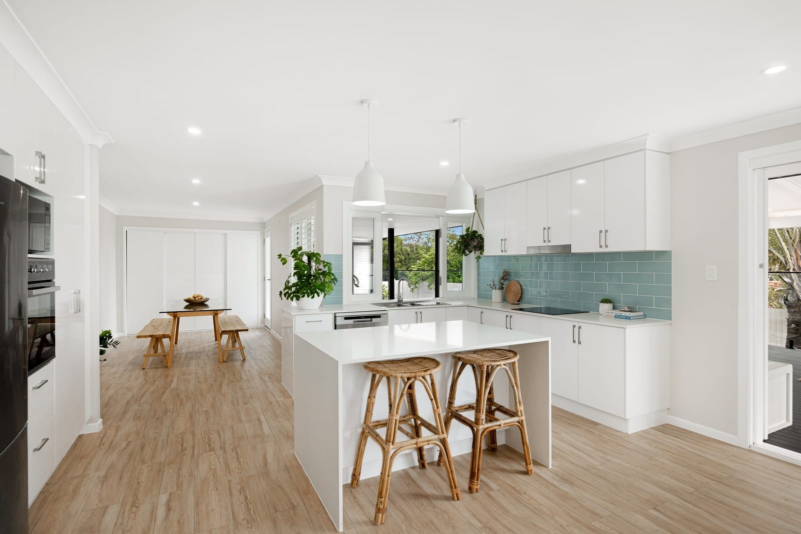 Renovated Family Oasis Minutes from the Beach and CBD