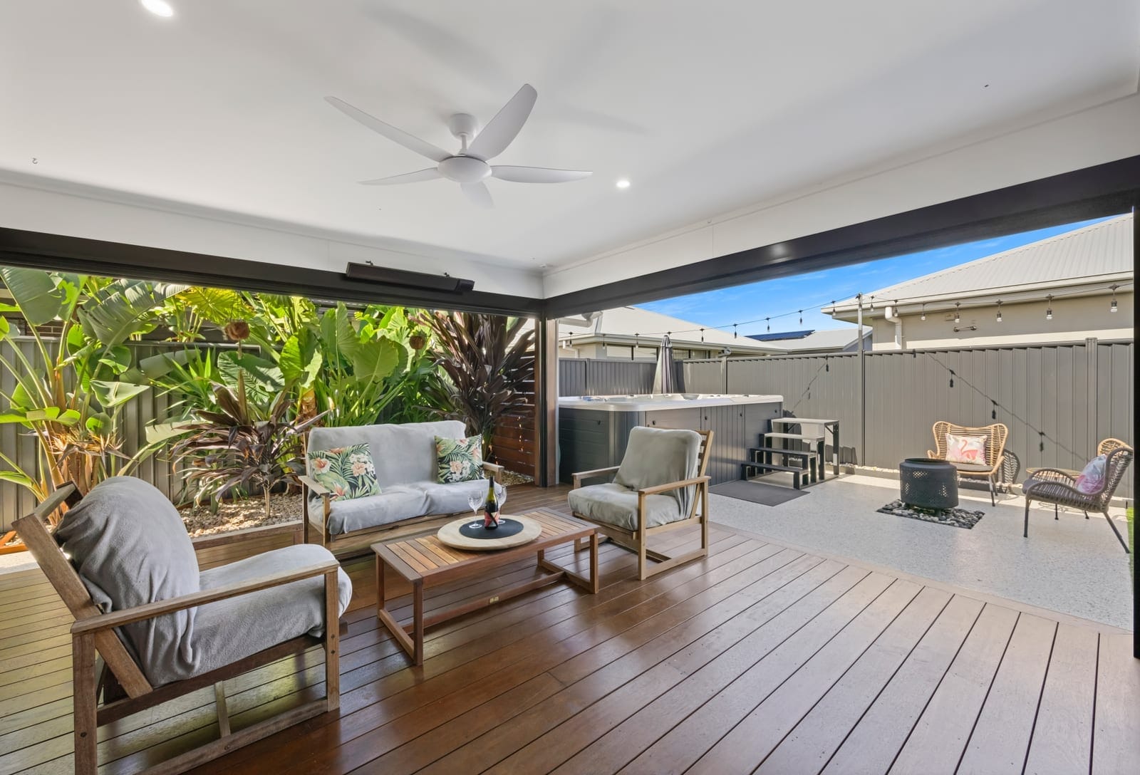 Contemporary Luxury, Effortless Elegance, Side Access Gem!
