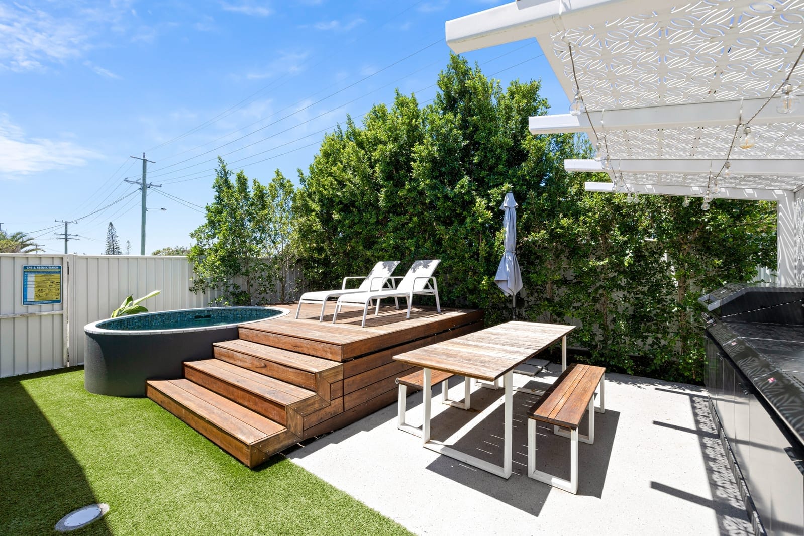 Retro Meets Modern, Beachside Buddina