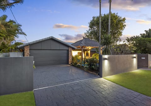 Beachside Entertainer, Family & Lifestyle Perfection!