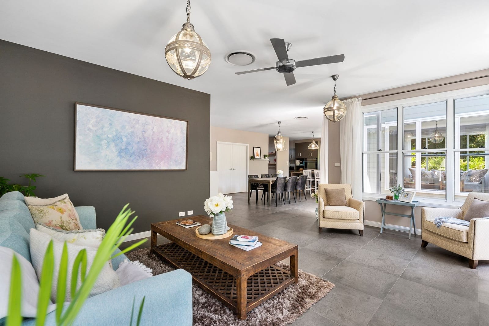 Elegant, Private, Single-Level Family Entertainer on 843sqm