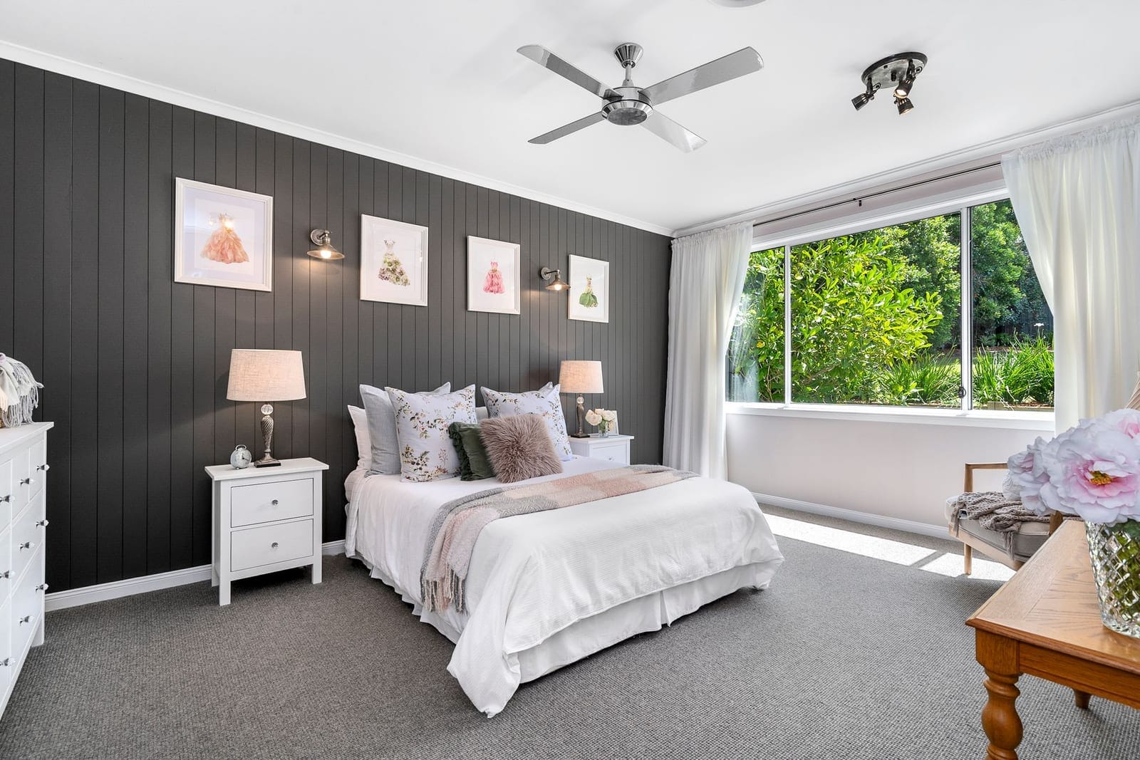 Elegant, Private, Single-Level Family Entertainer on 843sqm