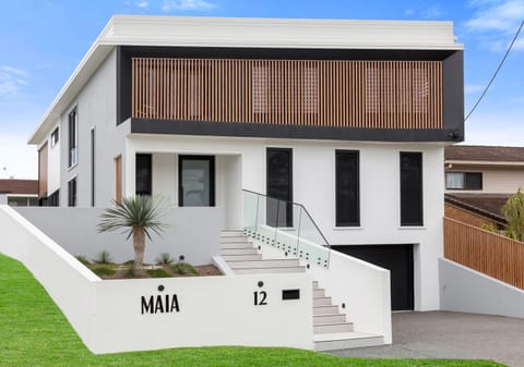 Lifestyle, Luxury, Location