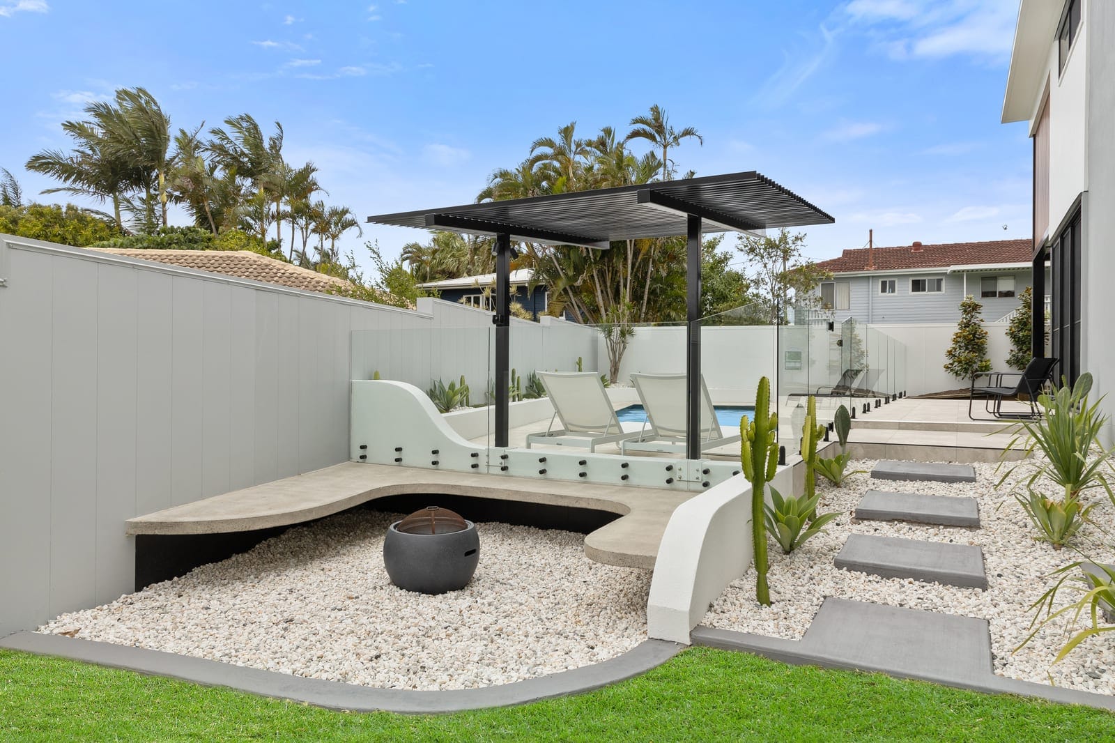 Lifestyle, Luxury, Location