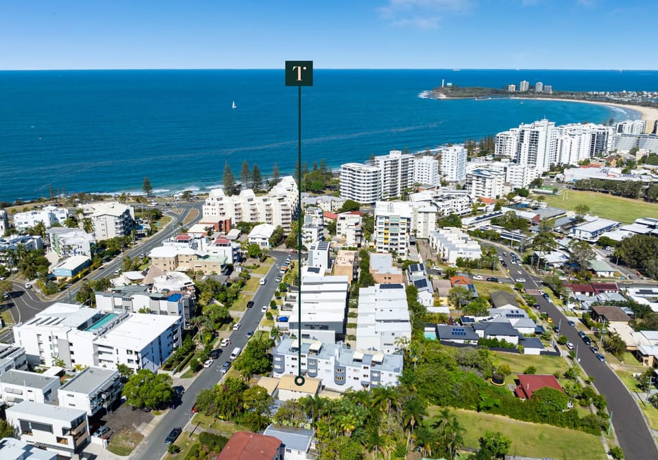 Triplex – 400m to Beach, Development Site