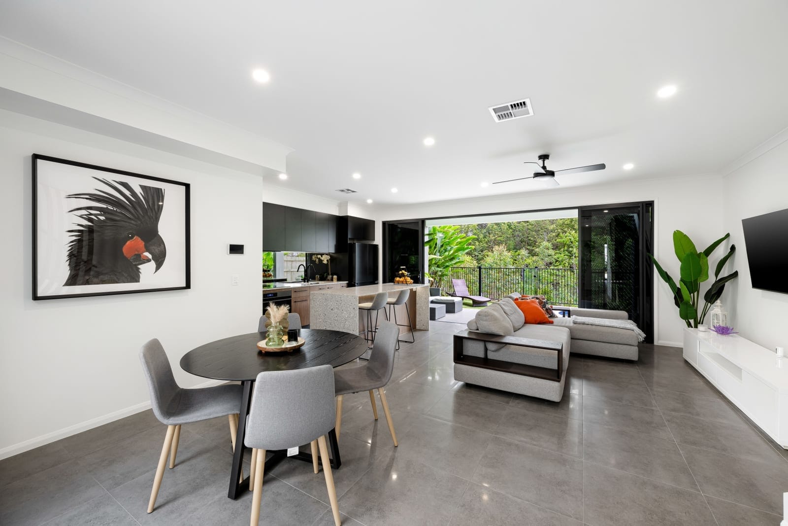 Minimal Maintenance, Maximum Lifestyle