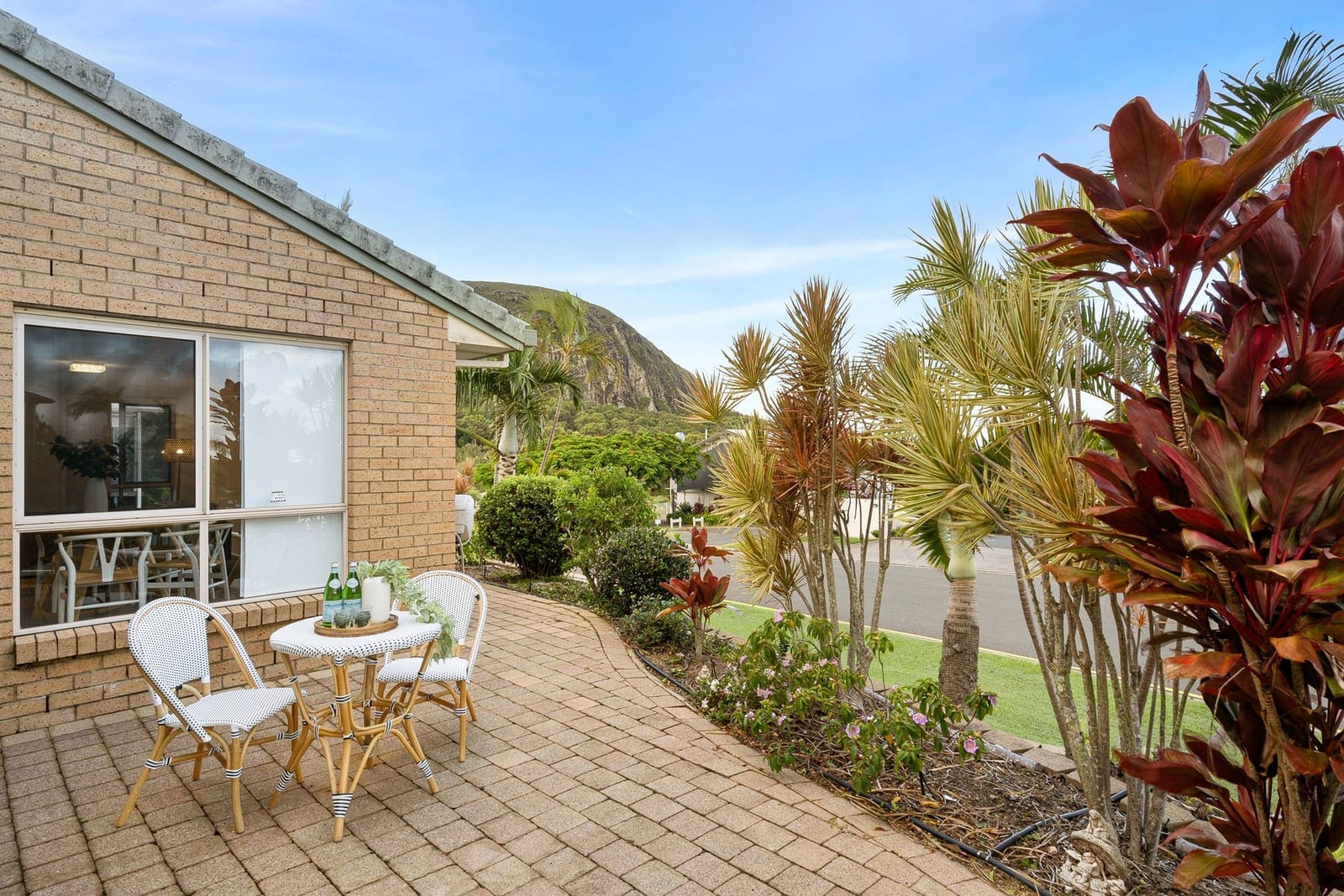 AUCTION 11AM THIS SATURDAY, 10TH OF FEBRUARY