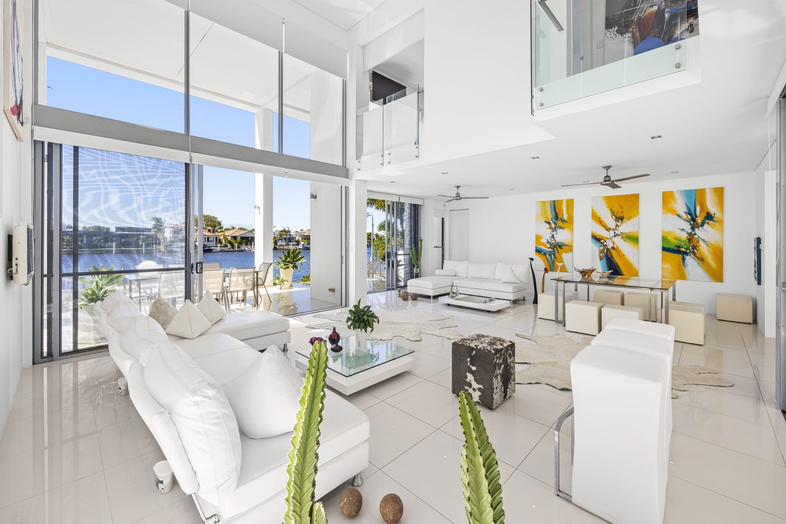 A Waterfront Oasis in the Heart of the Sunshine Coast