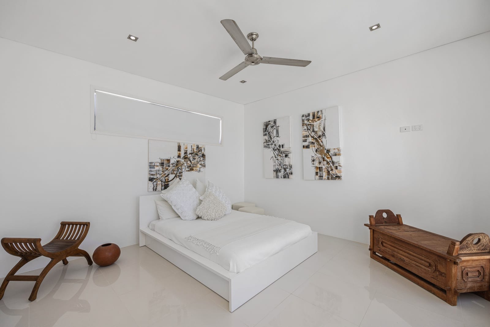 A Waterfront Oasis in the Heart of the Sunshine Coast