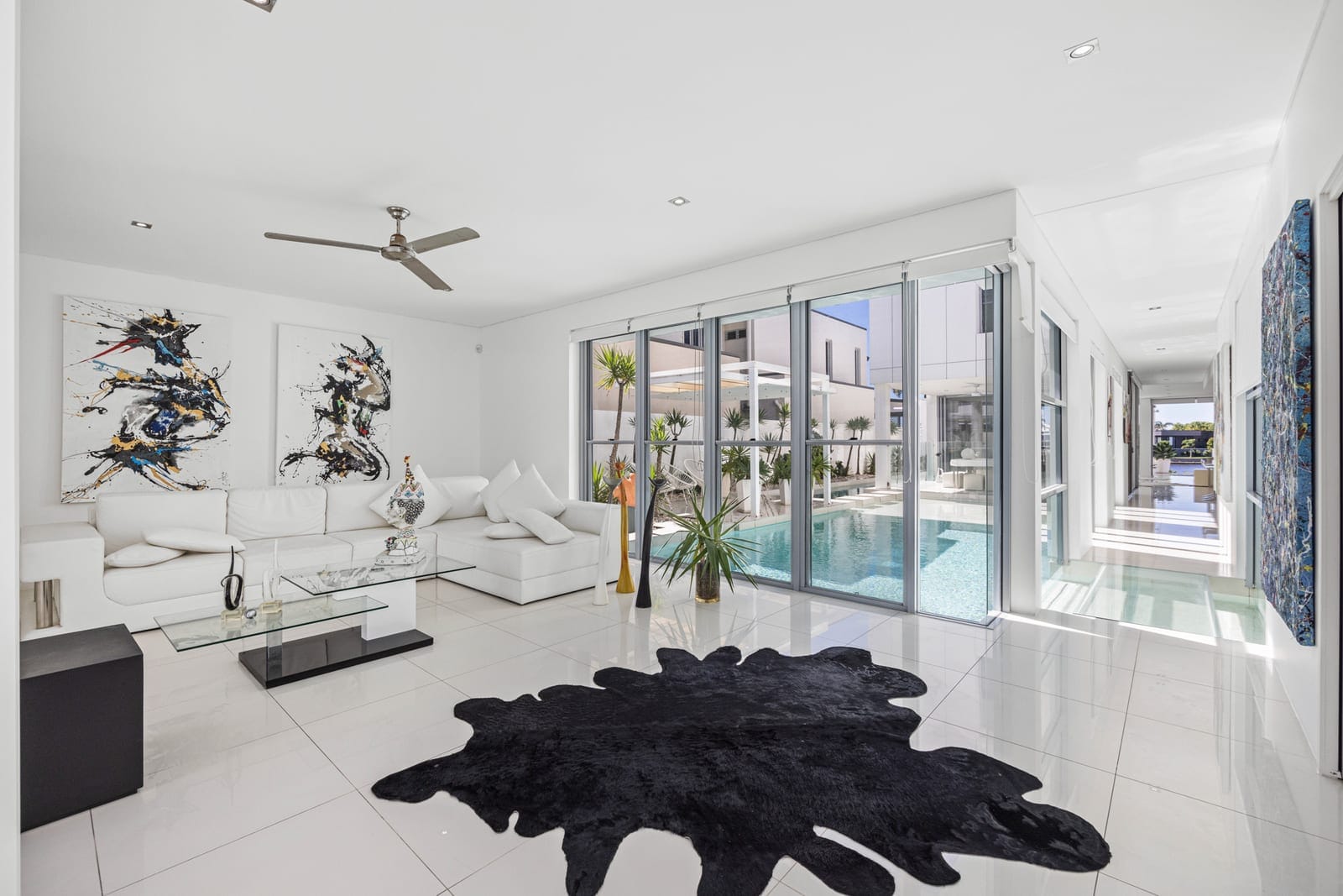 A Waterfront Oasis in the Heart of the Sunshine Coast