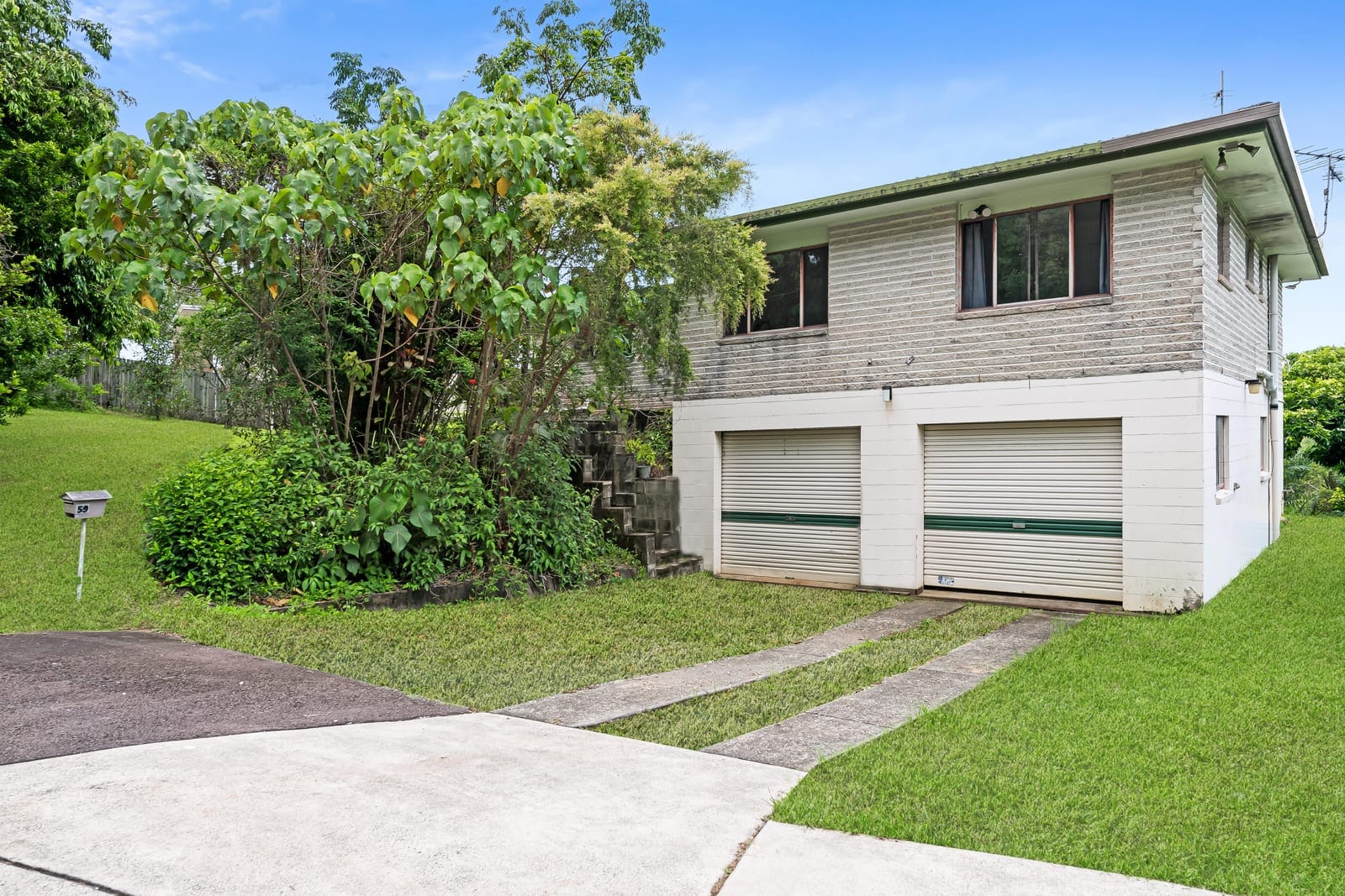 Renovate or Detonate: Direct North-Facing 2,420sqm Block