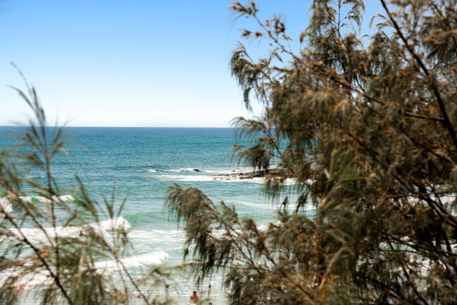 Exquisite Apartment – Prime First Bay Location