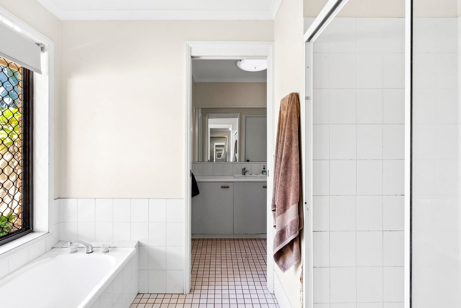 Situated on a generous 715m2 block