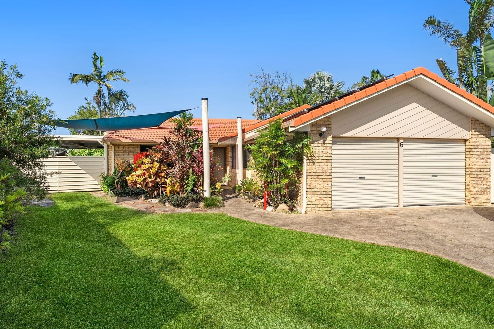 Situated on a generous 715m2 block