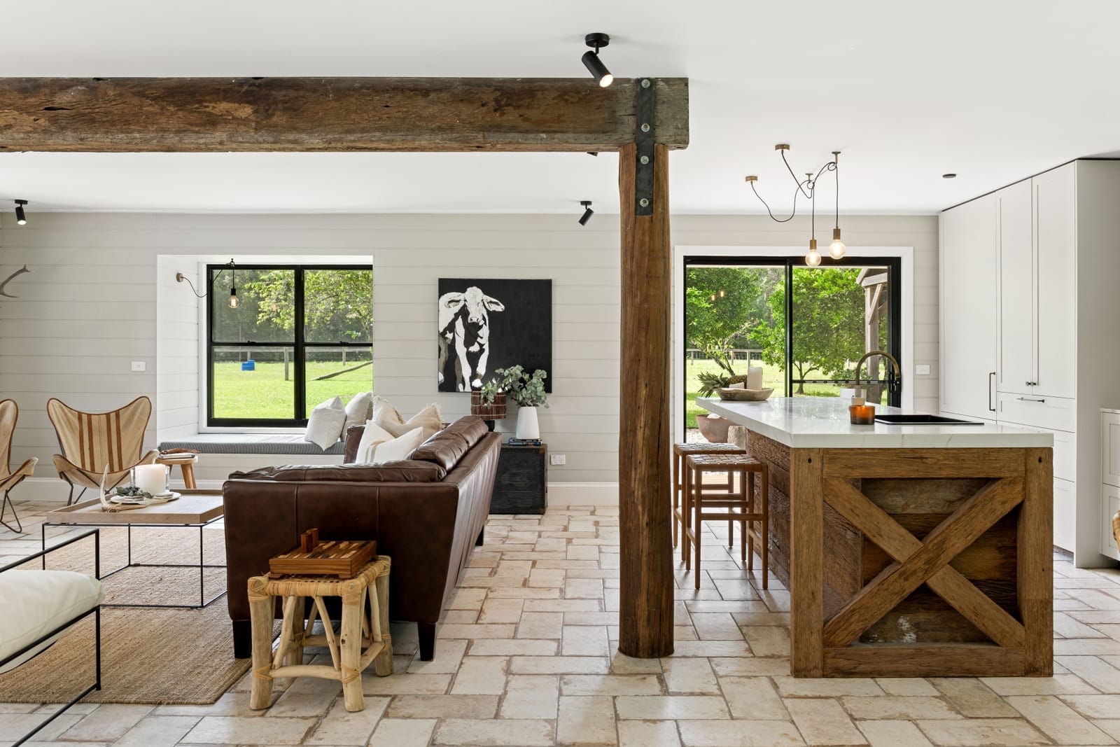 STUNNING SUNSHINE COAST HORSE & CATTLE ACREAGE