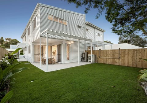 Brand New, Prime Location & Lifestyle in Heart of Mount Coolum