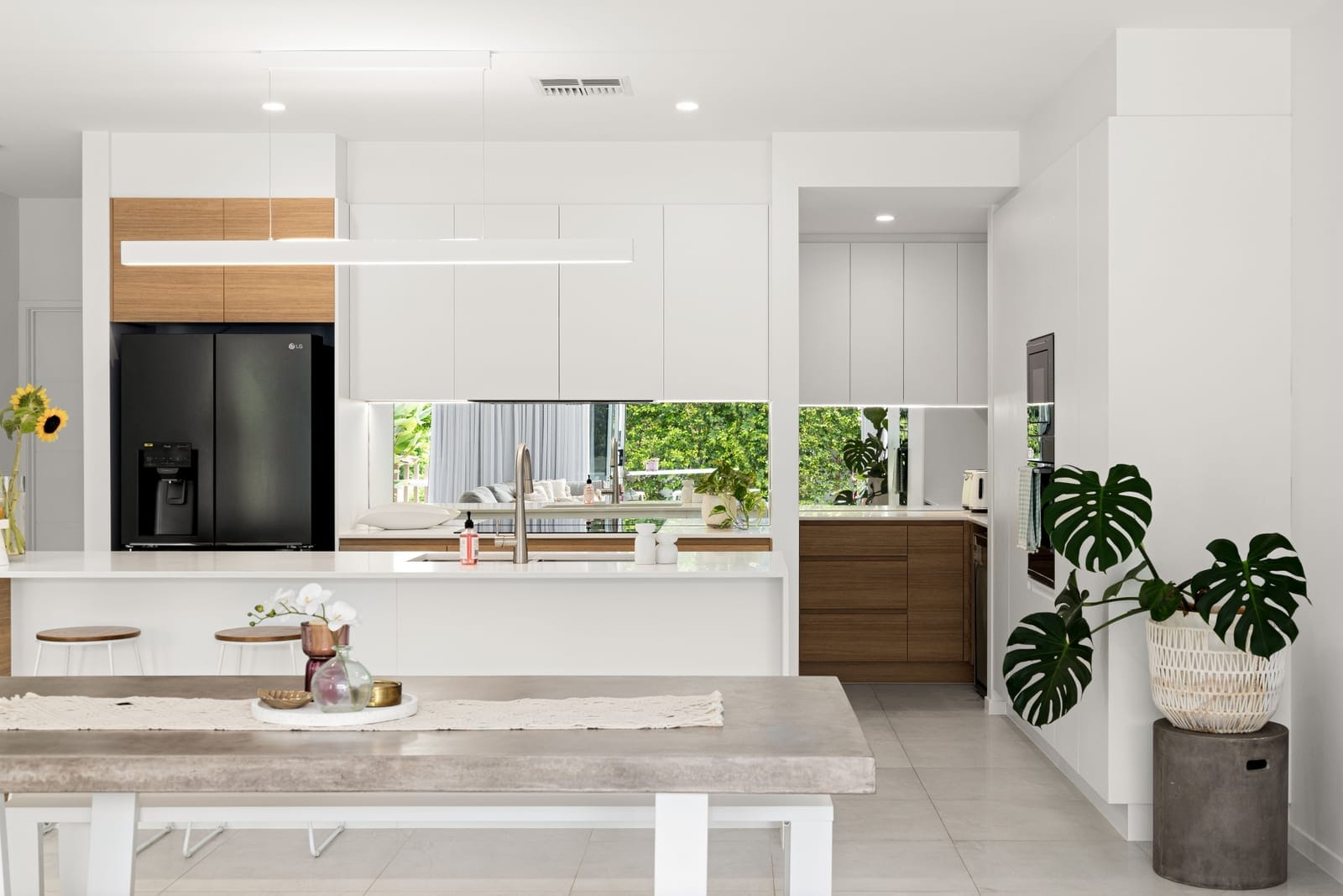 Effortless Living, Contemporary Elegance