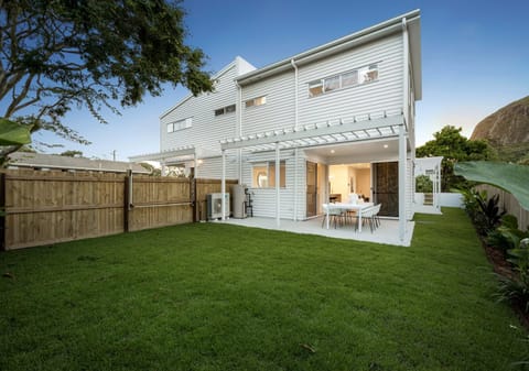 Brand New, Prime Location & Lifestyle in Heart of Mount Coolum