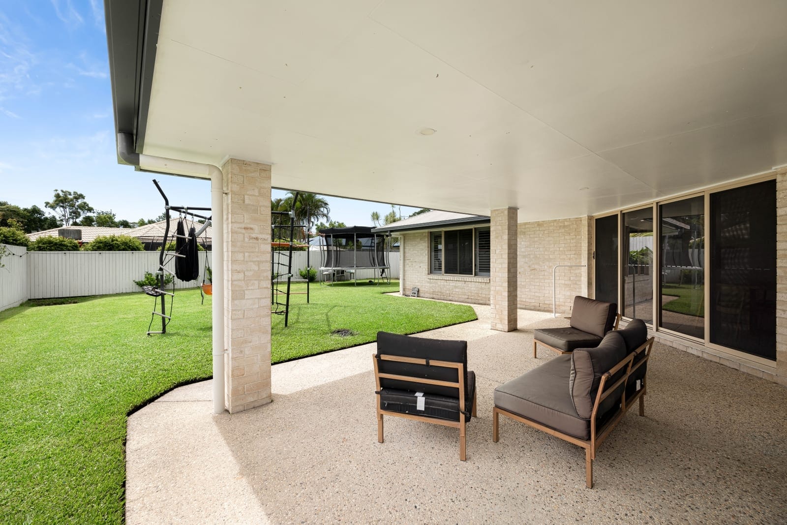 Family Entertainer In Buderim Education Hub