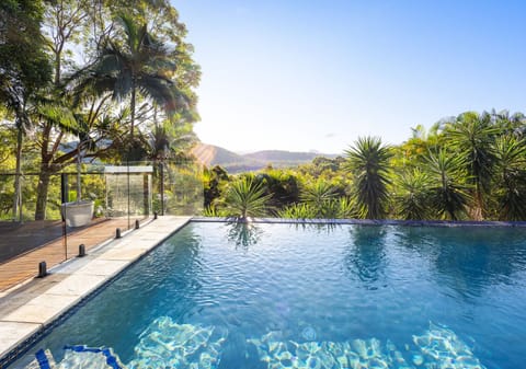 Hinterland Escape with Panoramic Views, just 15 minutes to Coolum