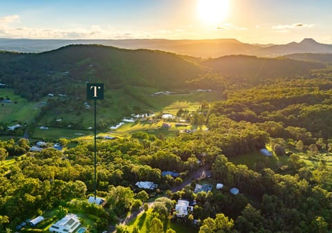 Hinterland Escape with Panoramic Views, just 15 minutes to Coolum