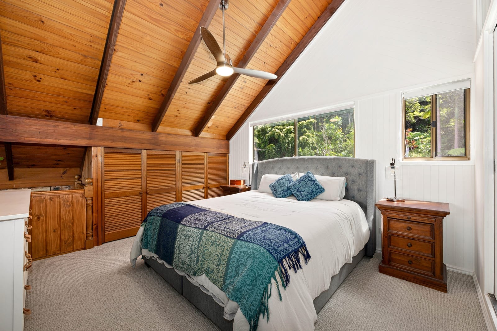 Acreage Sanctuary: Privacy, Peace, Dual Living