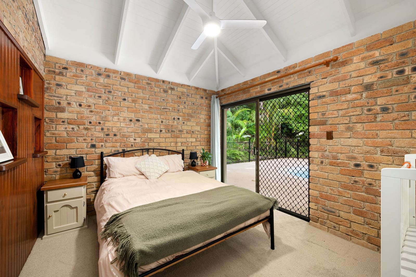 Acreage Sanctuary: Privacy, Peace, Dual Living
