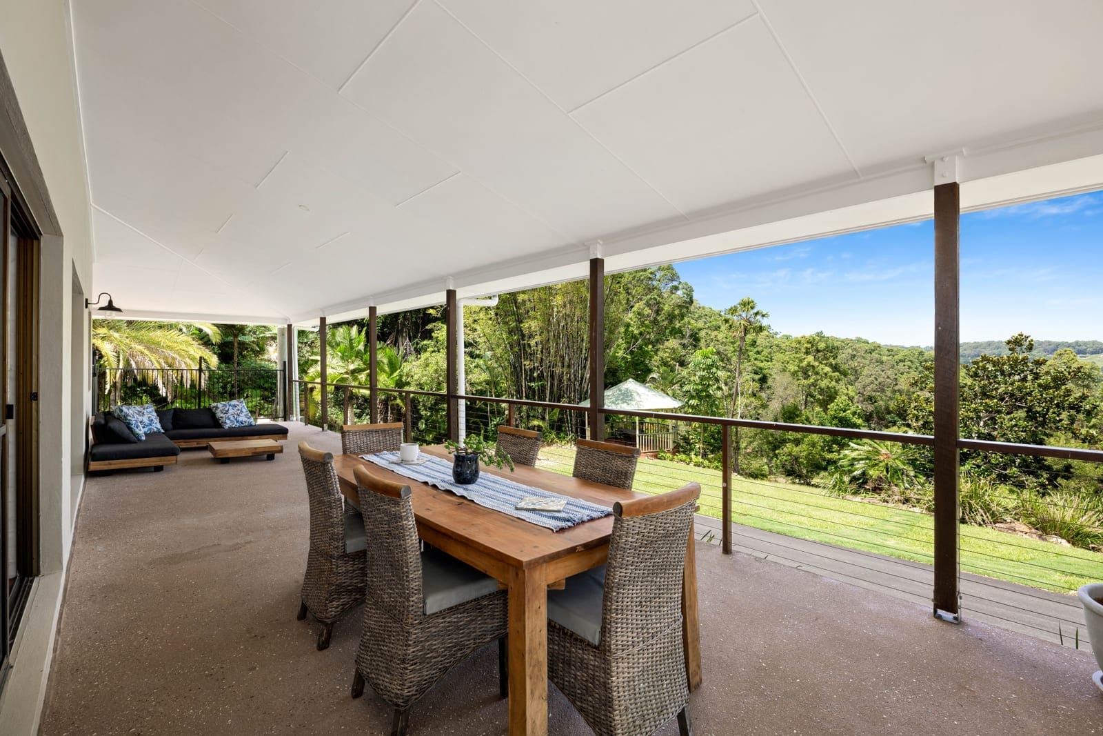 Acreage Sanctuary: Privacy, Peace, Dual Living