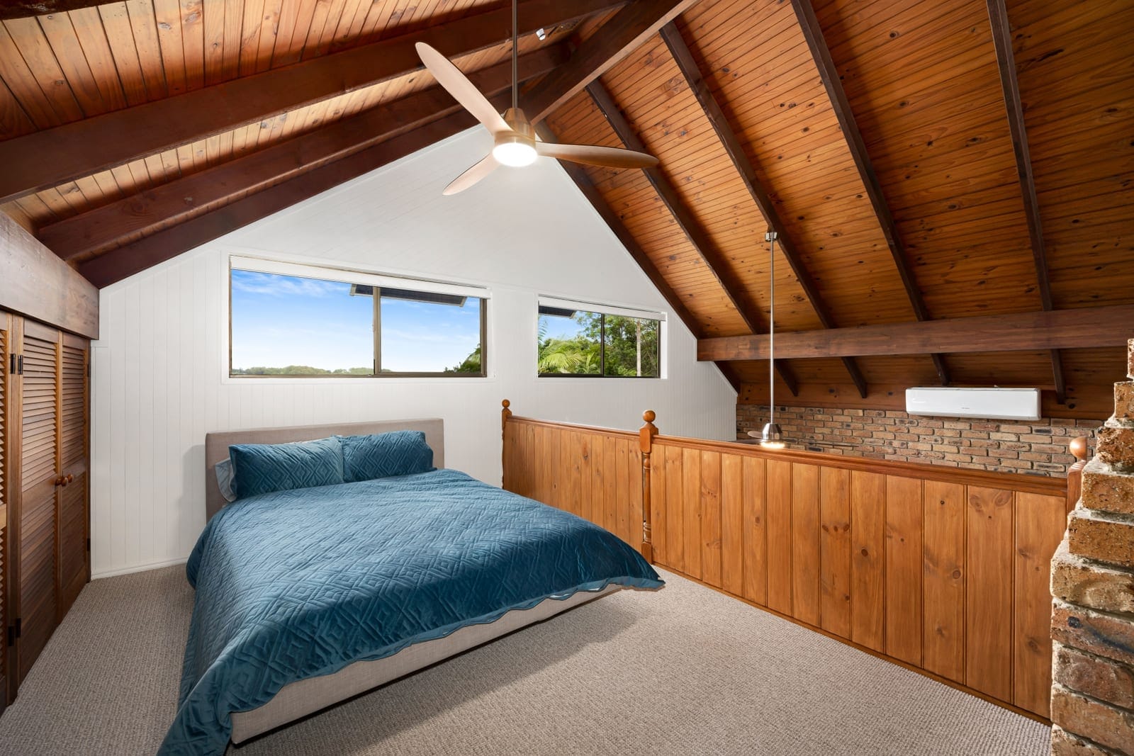 Acreage Sanctuary: Privacy, Peace, Dual Living