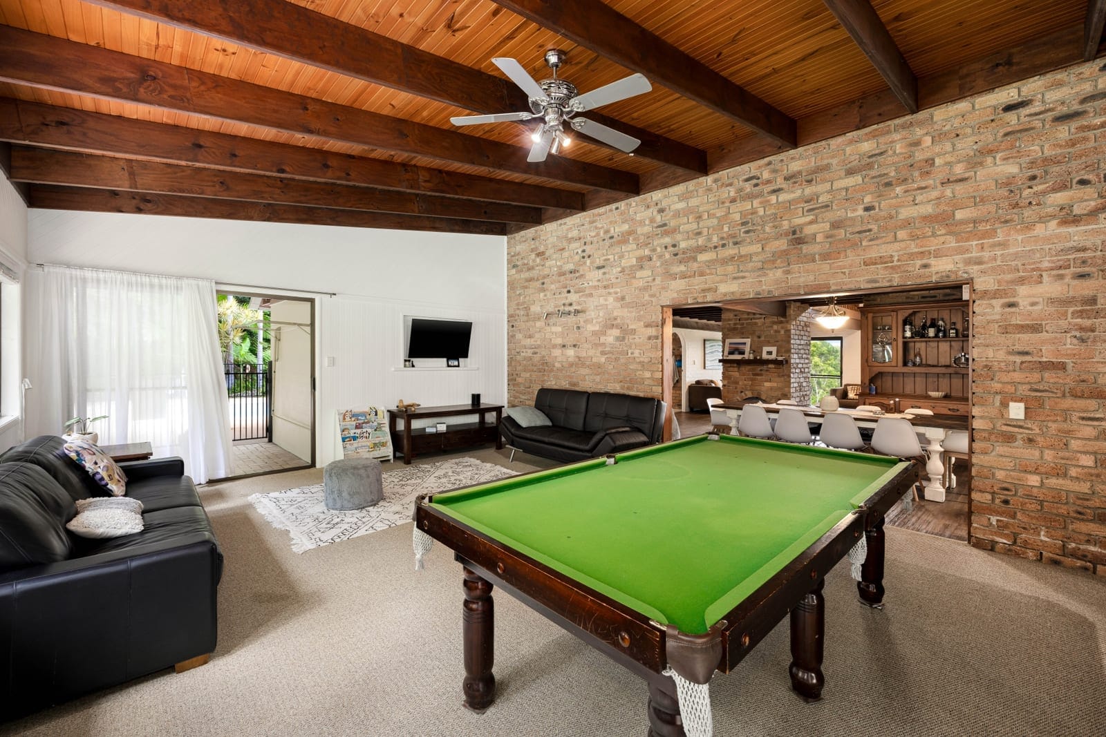 Acreage Sanctuary: Privacy, Peace, Dual Living