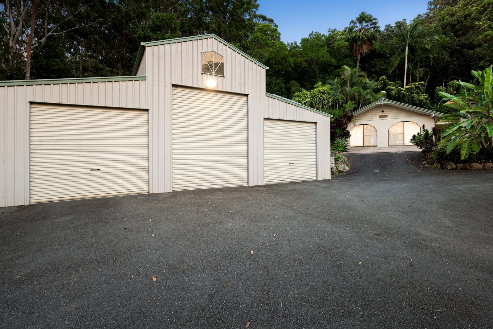 Acreage Sanctuary: Privacy, Peace, Dual Living