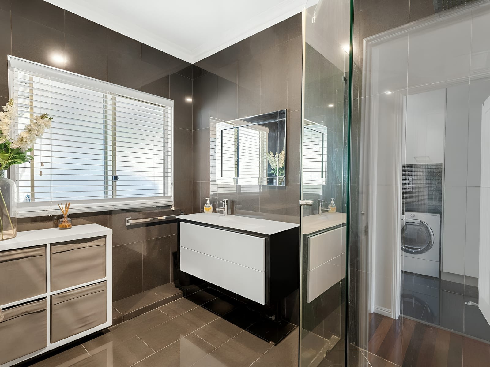 SOLD by Ollie Lehmann & Angelina Sweeney