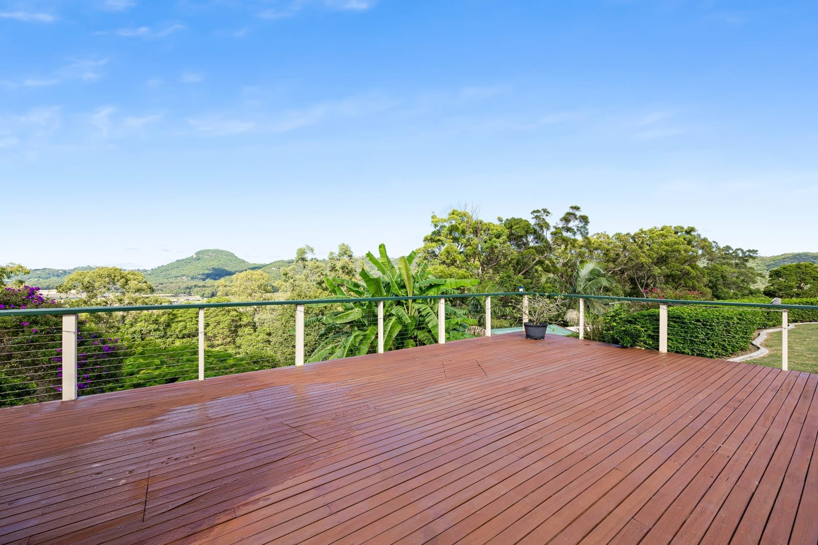 Lifestyle Acreage: Mountain Views, Northerly Splendour