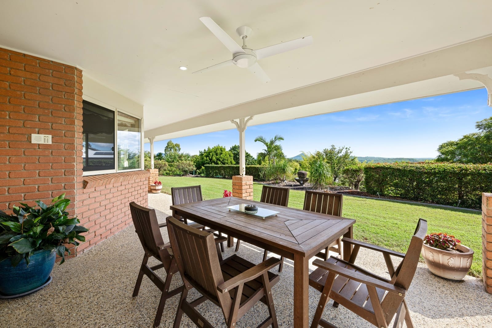 Lifestyle Acreage: Mountain Views, Northerly Splendour