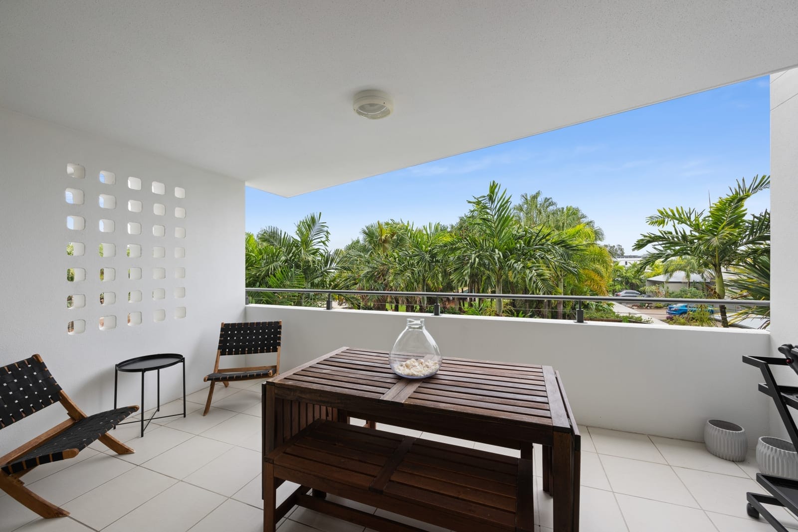 Island Lifestyle, Coastal Convenience