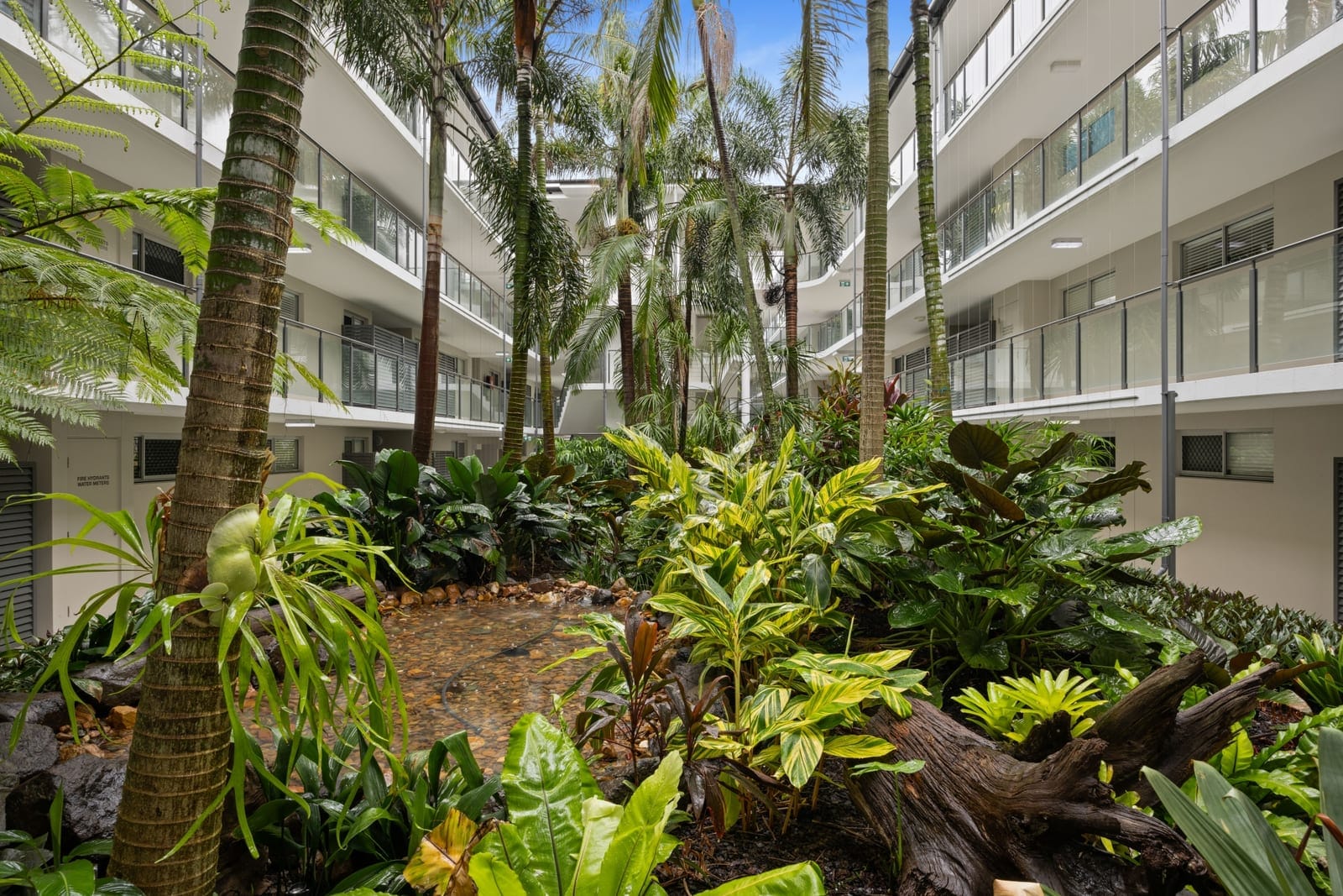 Island Lifestyle, Coastal Convenience