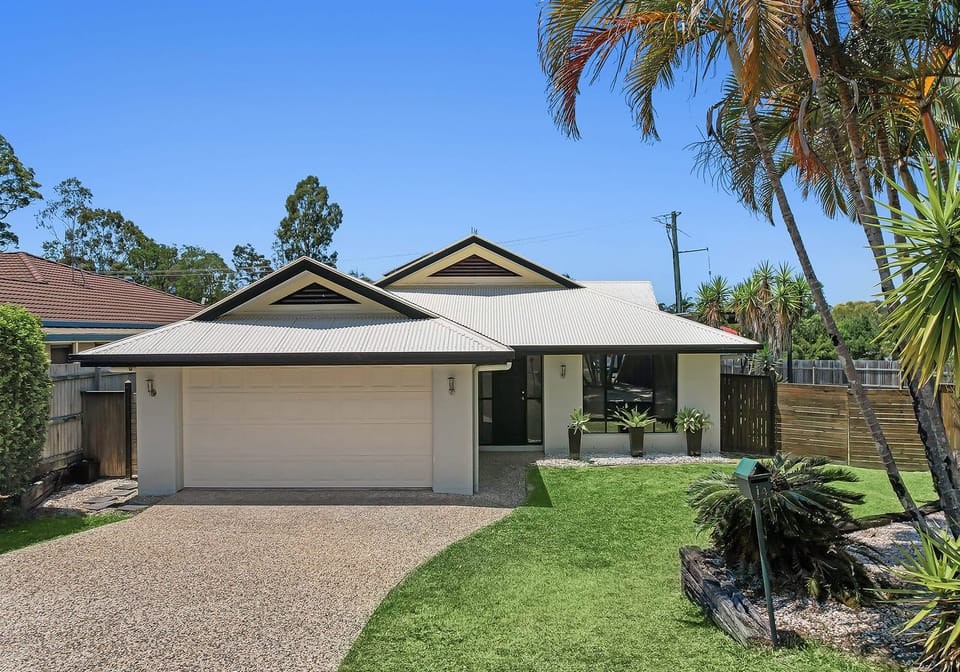 Family Entertainer In Timberdale Estate