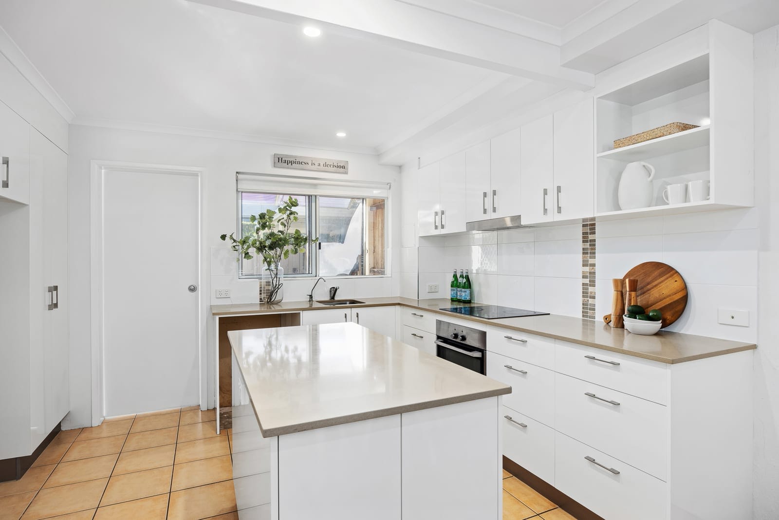 Prime Location, Entry Level, 500m to Noosa River