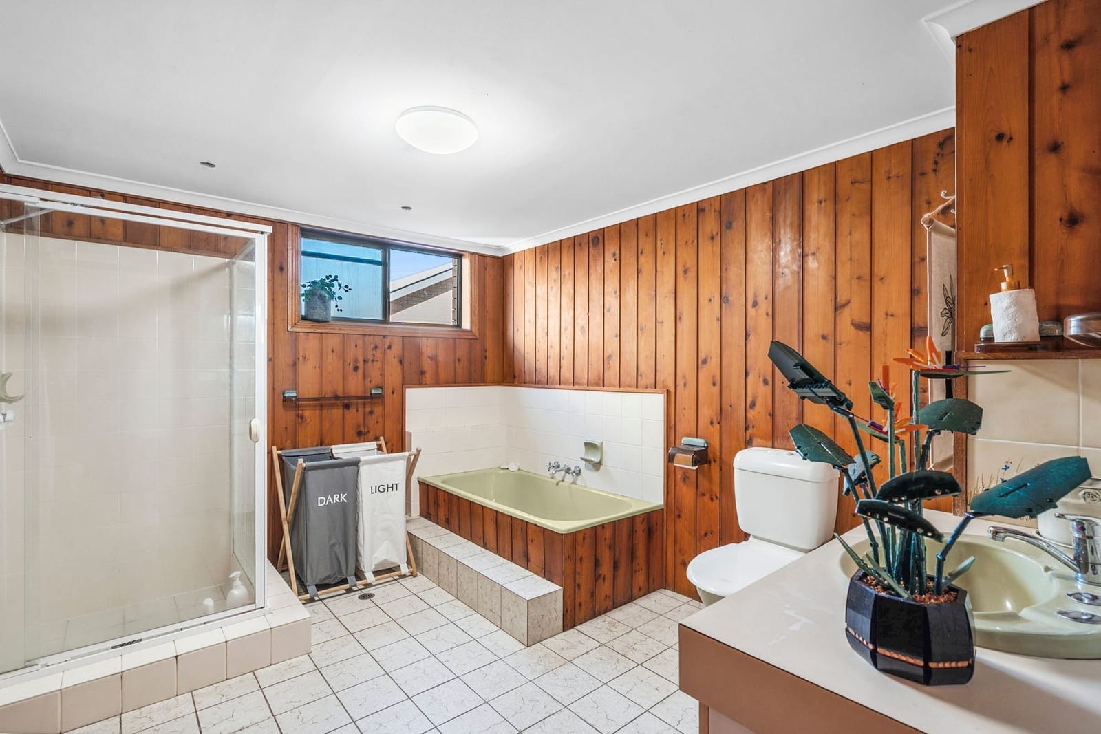 Entry Level Buying 250m to Beach