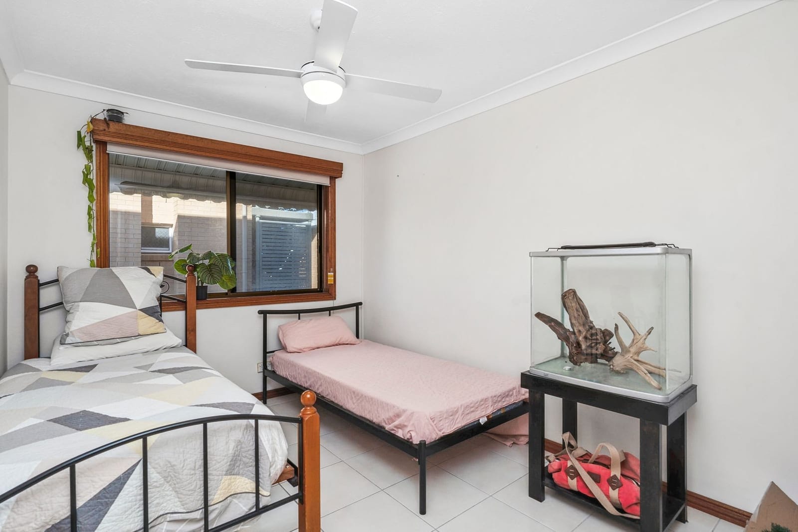 Entry Level Buying 250m to Beach